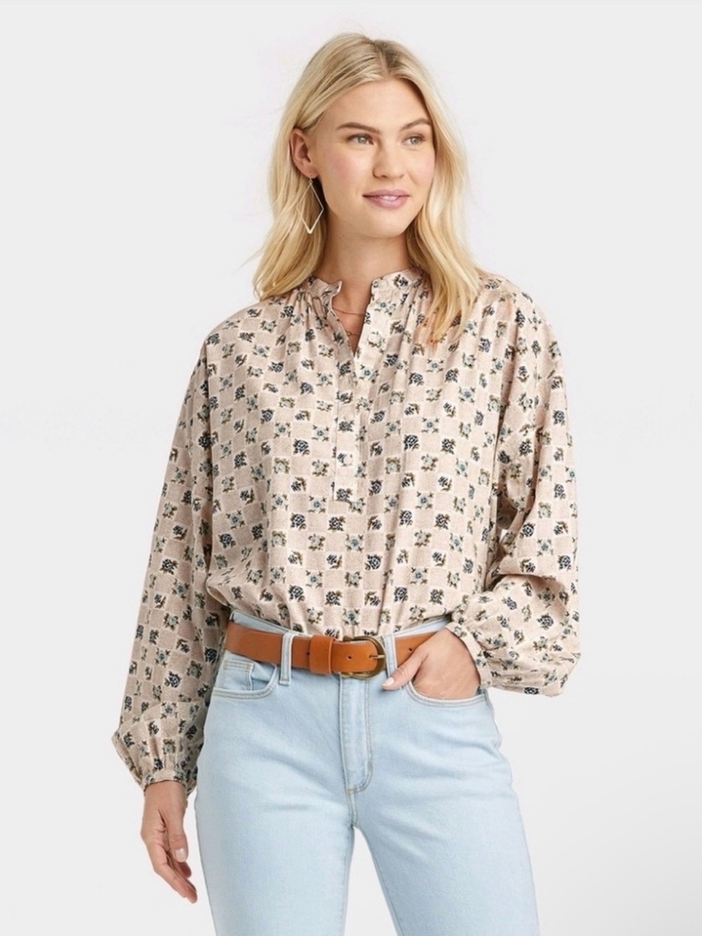 Universal Thread Cottagecore Peasant Blouse - Beige Floral